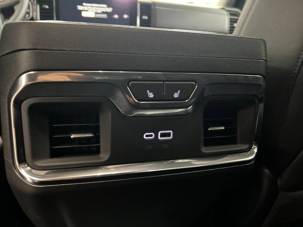 2026 GMC Sierra 1500 SLT - Photo 18