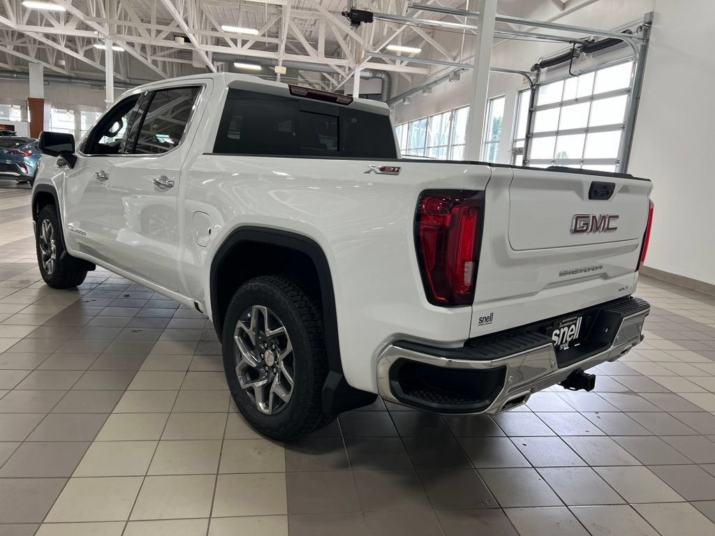 2026 GMC Sierra 1500 SLT - Photo 3