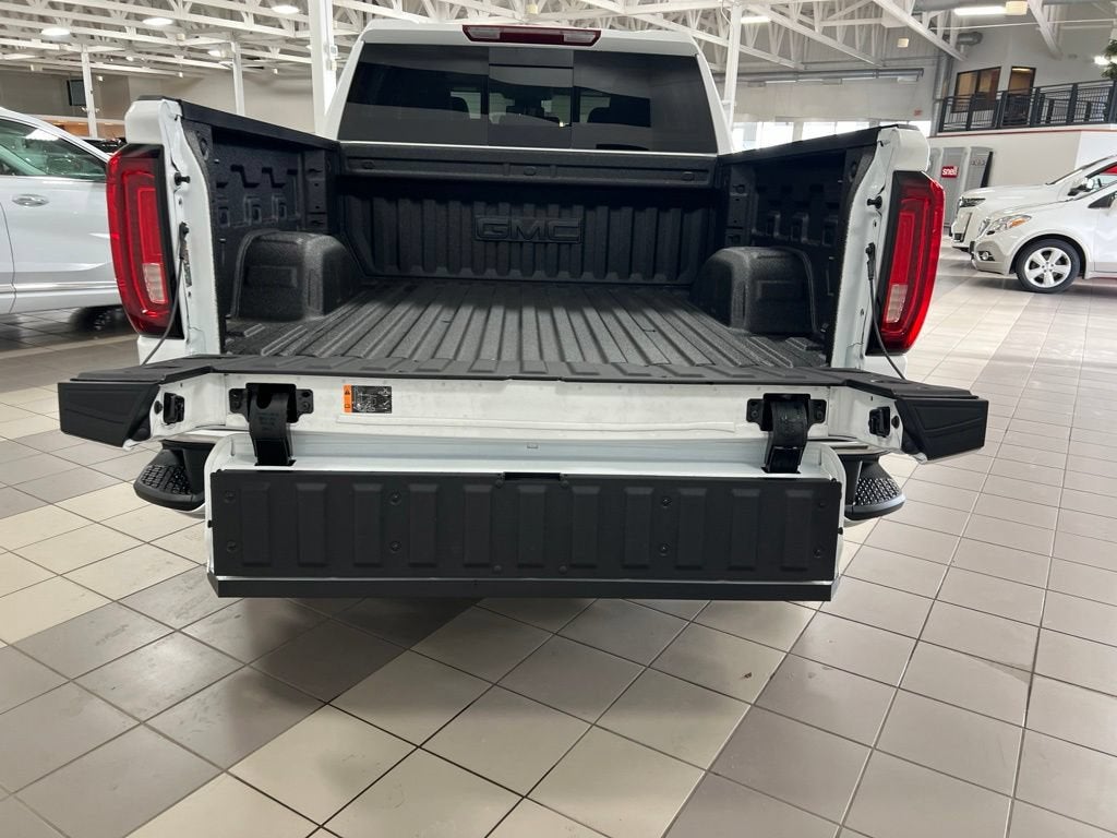 2026 GMC Sierra 1500 SLT - Photo 6