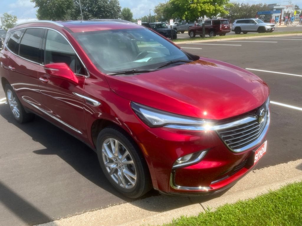 2024 Buick Enclave Essence