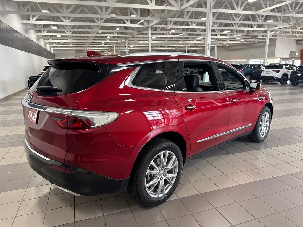 2024 Buick Enclave Essence