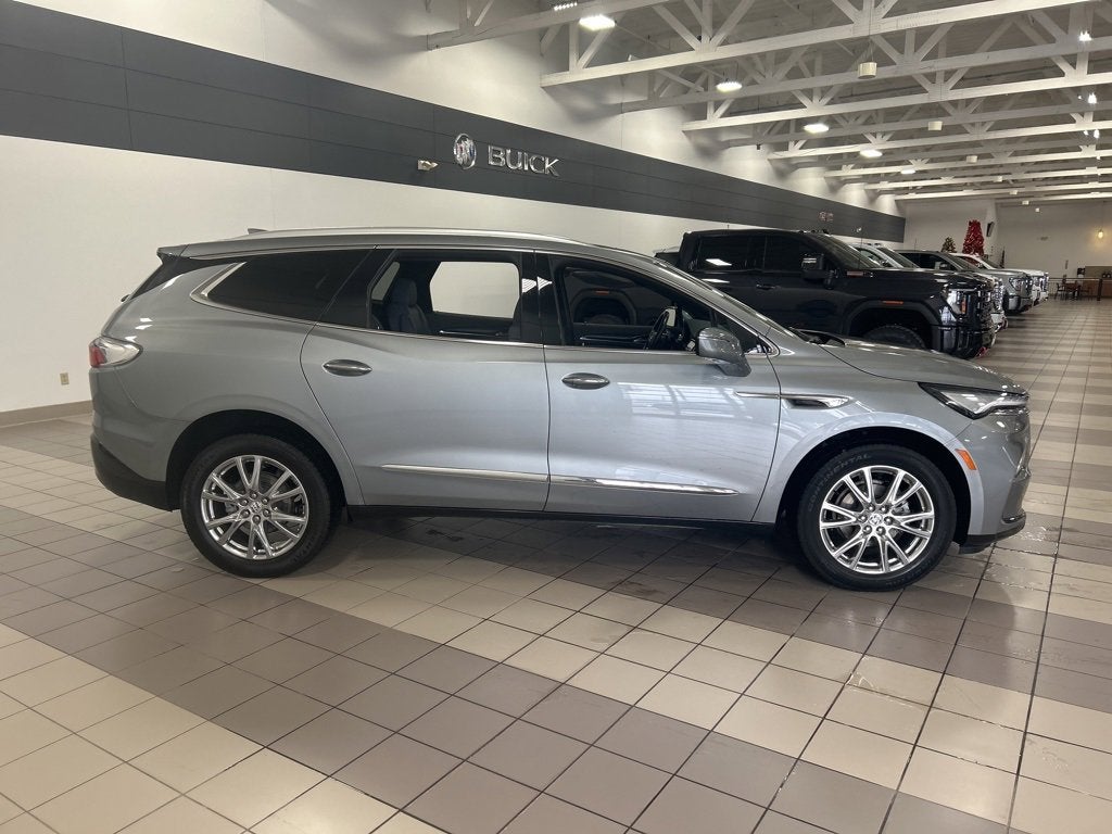2023 Buick Enclave Premium