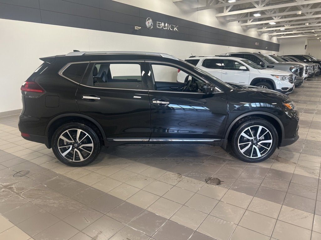 2020 Nissan Rogue SL