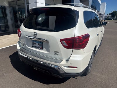 2017 Nissan Pathfinder SL