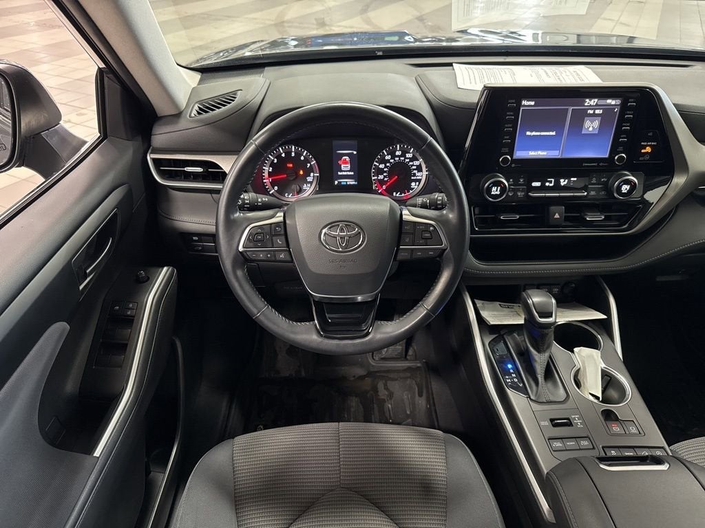 2020 Toyota Highlander LE