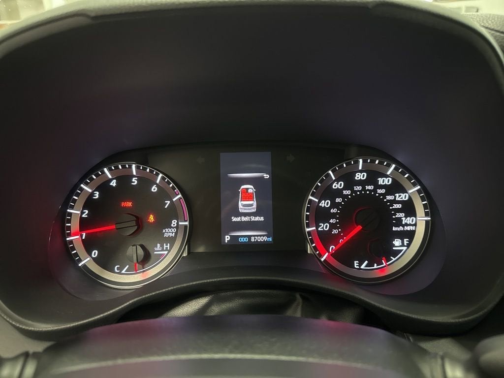 2020 Toyota Highlander LE