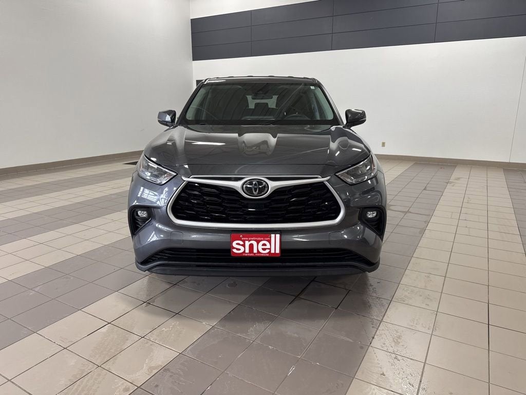 2020 Toyota Highlander LE