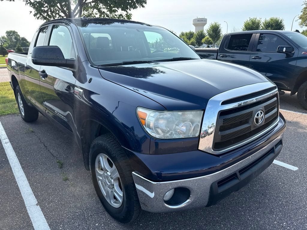 2013 Toyota Tundra 4WD Truck Double Cab 5.7L V8 6-Spd AT (Natl)