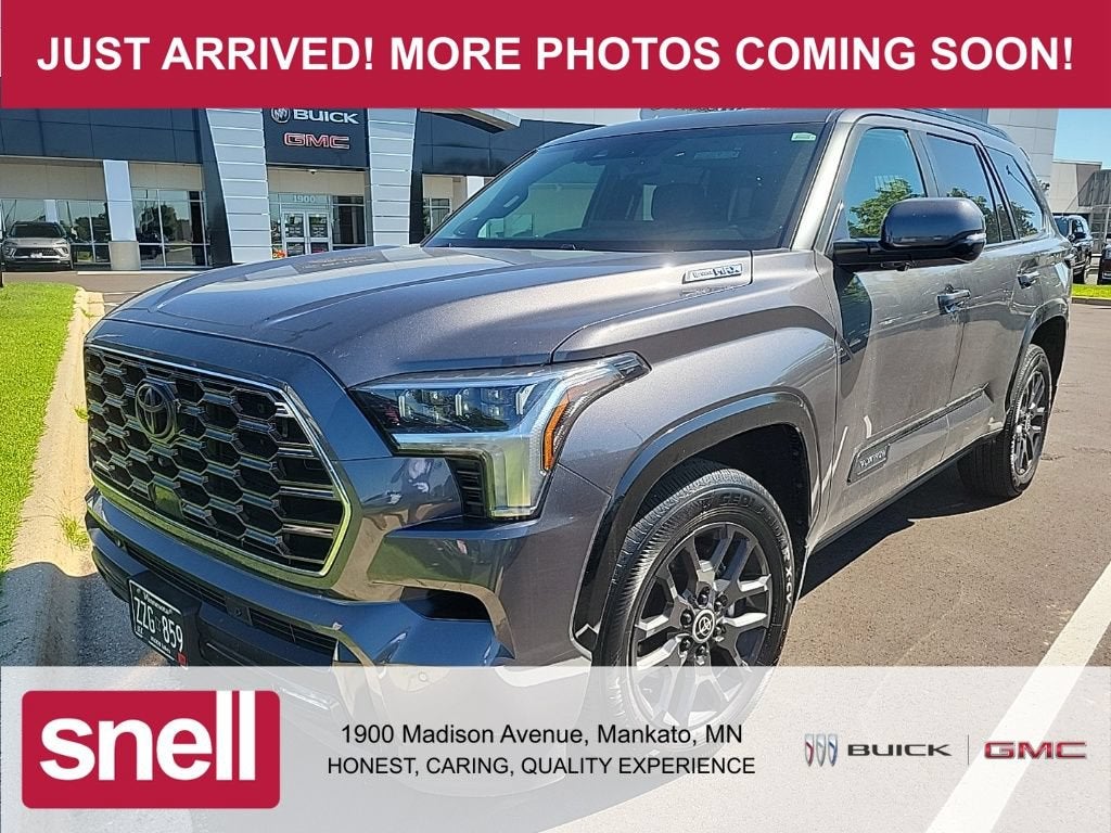 2024 Toyota Sequoia SR5