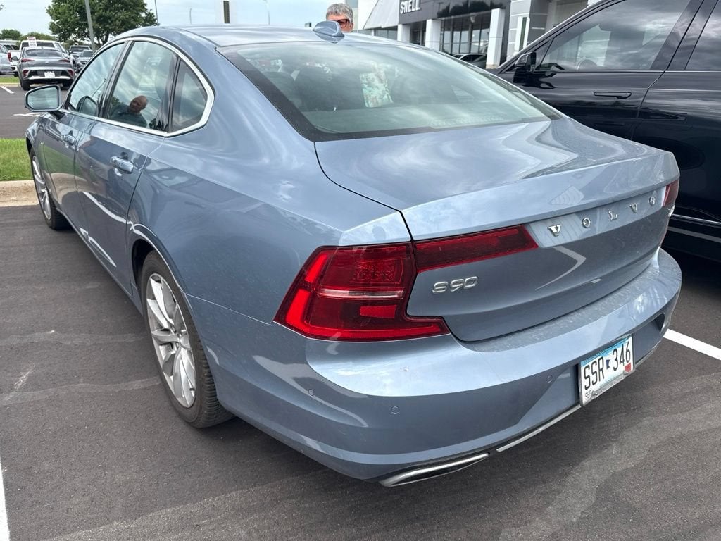 2017 Volvo S90 Momentum